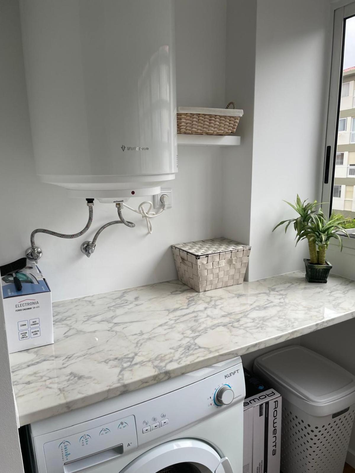 Modern Condo Πόντα Ντελγκάντα Εξωτερικό φωτογραφία