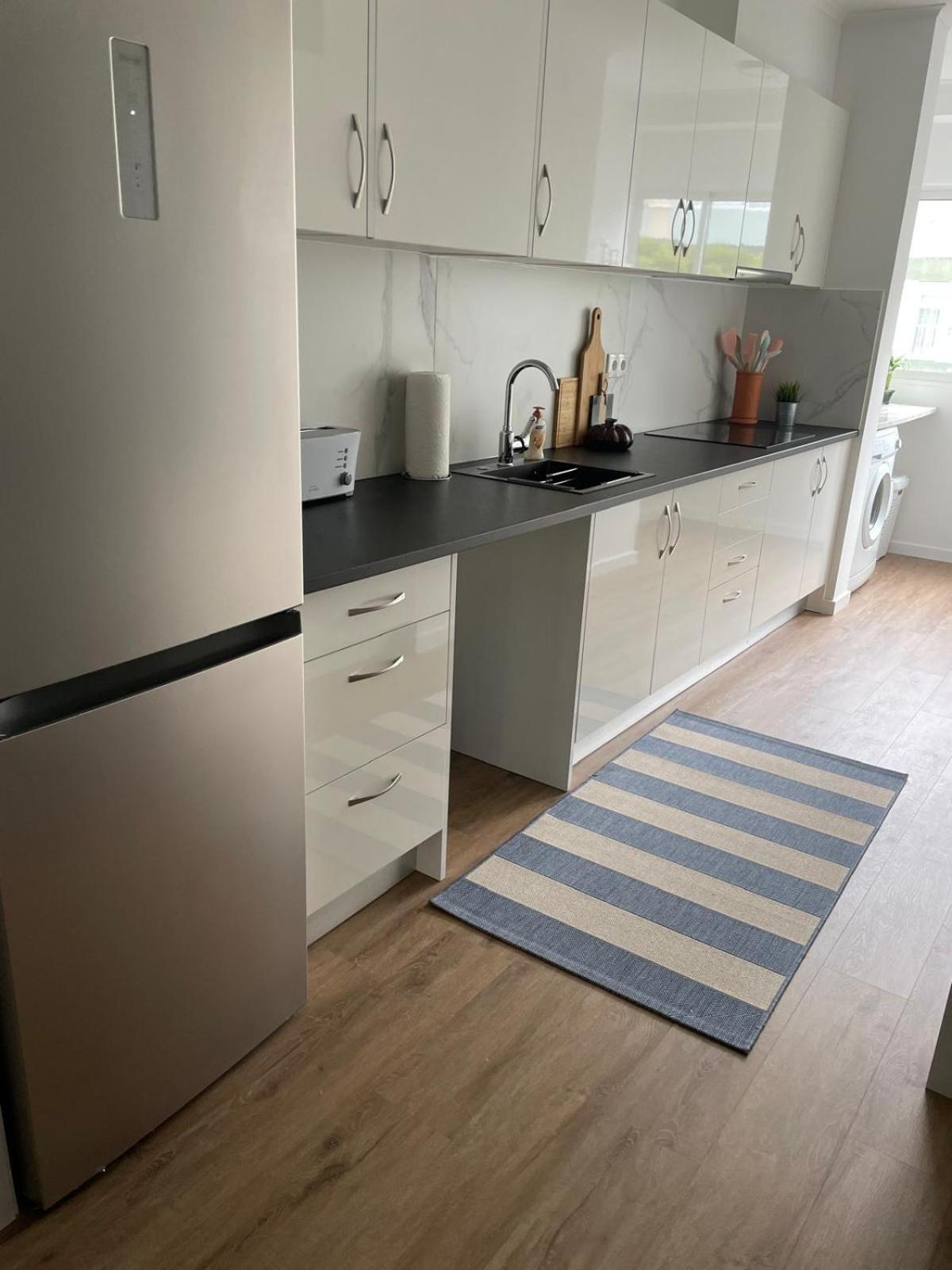 Modern Condo Πόντα Ντελγκάντα Εξωτερικό φωτογραφία
